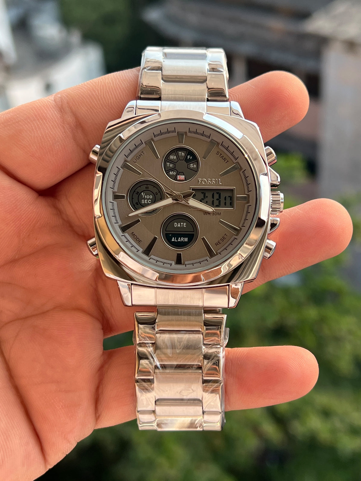 Fossil-Analog-Digital-Grey-Dial-Silver-First-Copy-Watch-Front-View
