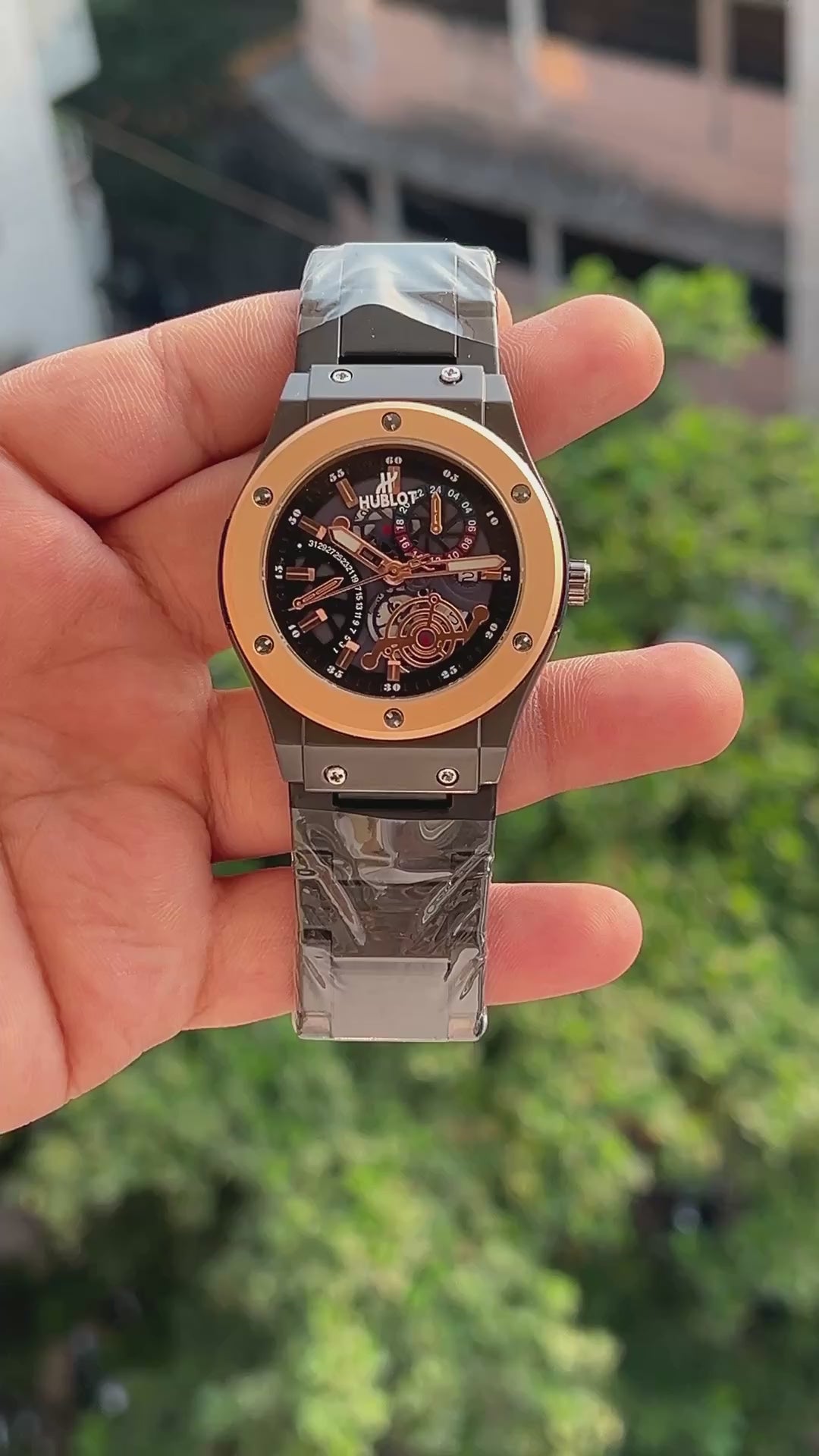 Hublot-Gunmetal-Black-Stainless-Steel-Case-Textured-Crown-First-Copy-Anzoro
