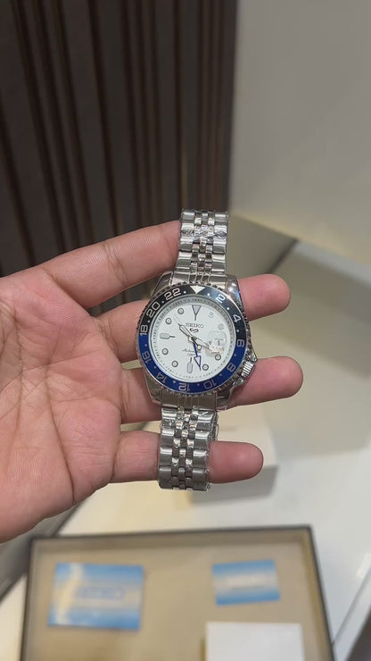 Seiko 5 Sports SKX GMT "Silver Cloud" Watch – First Copy | Master Copy Quality | White Dial, Blue-Black Bezel
